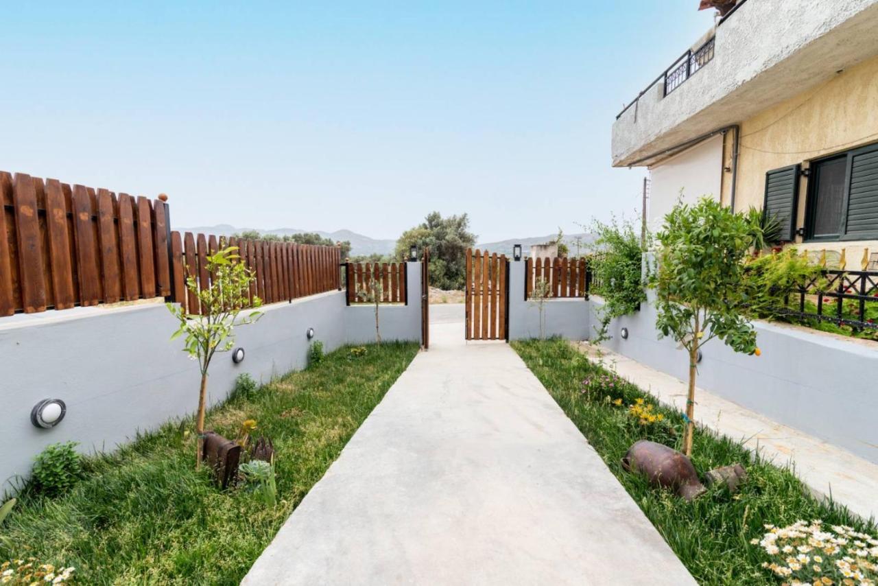 Alexandros Home Agioi Deka  Luaran gambar