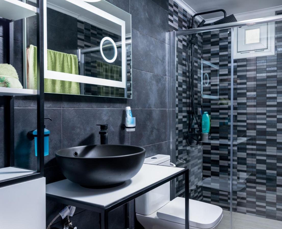 Alexandros Home Agioi Deka  Luaran gambar