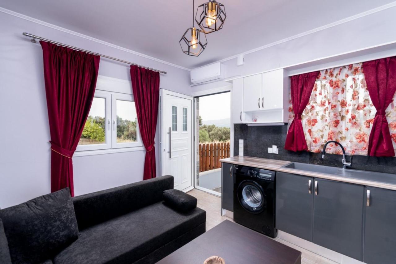 Alexandros Home Agioi Deka  Luaran gambar
